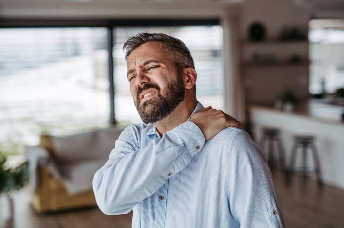Cholesterol Medication May Contribute to Muscle Pain and Weakness, Study Finds