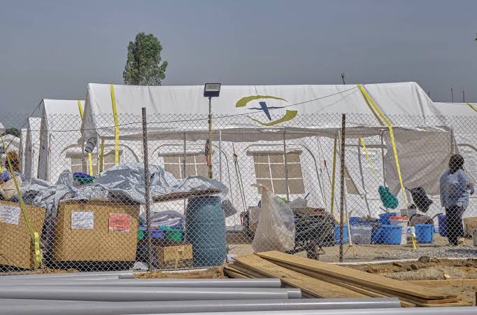 Ebola outbreak spreads to crowded displacement camp in Congo