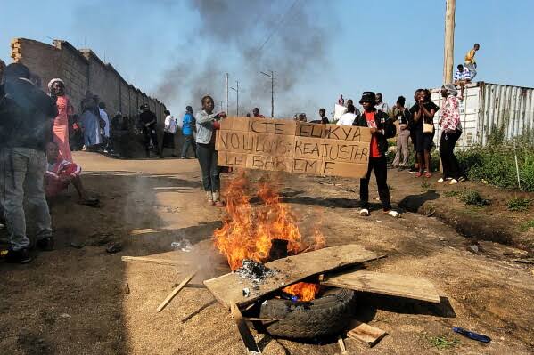 More health workers strike as Ebola cases in Congo near 3,000, including over 1,300 deaths