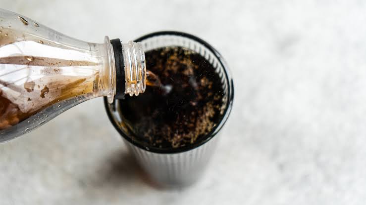 Diagnostic dilemma: Huge mass in woman's stomach was likely caused by Ozempic-style drug — and dissolved with diet soda