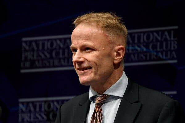 Richard Scolyer, Cancer Expert Who ‘Became His Own Subject,’ Dies at 59