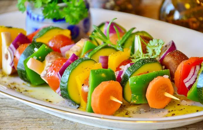Low-fat vegan diet cuts dietary energy density by nearly a third, helping explain weight loss