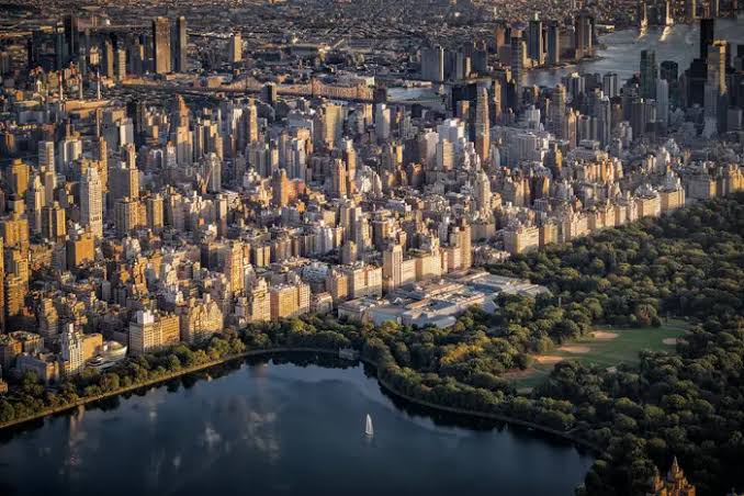 Mayor vows disclosure of UES buildings that test positive for Legionella contamination