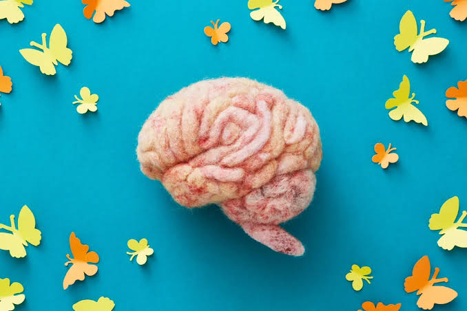 Experts just found a surprisingly easy way to improve your brain at any age