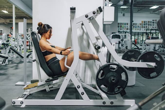 The smell of dark chocolate could make a leg workout easier, even on an empty stomach