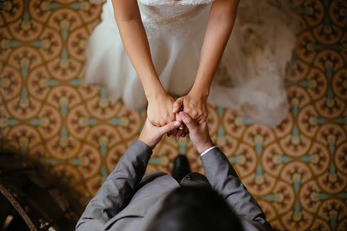 3 health benefits of marriage — and an important catch