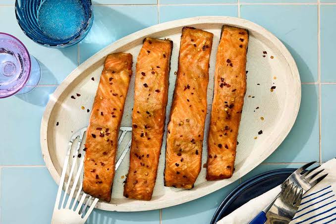 The Best Foods to Eat to Fight Inflammation, According to Dietitians