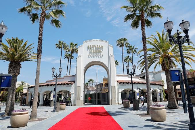 Measles exposure warning issued for Universal Studios Hollywood