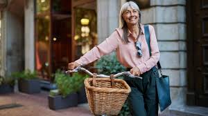 People Who Stay Healthy Into Their 80s Usually Avoid The Thing Most Of Us Chase Today