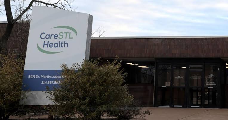 Health clinic in St. Louis loses federal funding. CareSTL was already collapsing.
