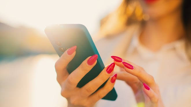 Her date sent her a voice memo. It started a viral debate about sex
