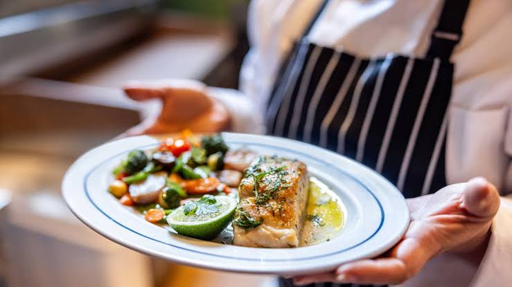 New Study Reveals Eating Window Can Boost Longevity by 12%
