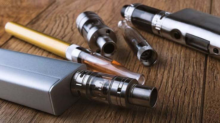 To Beat Cigarette Addiction, Experts Embrace Vapes