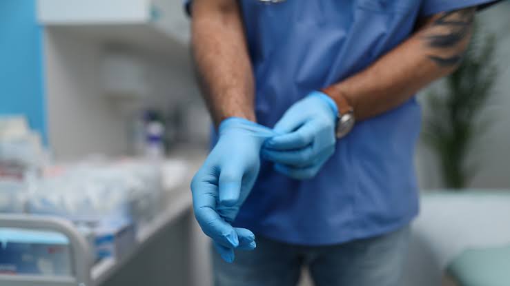 Diagnostic dilemma: Rectal exam stabilized man's irregular heartbeat