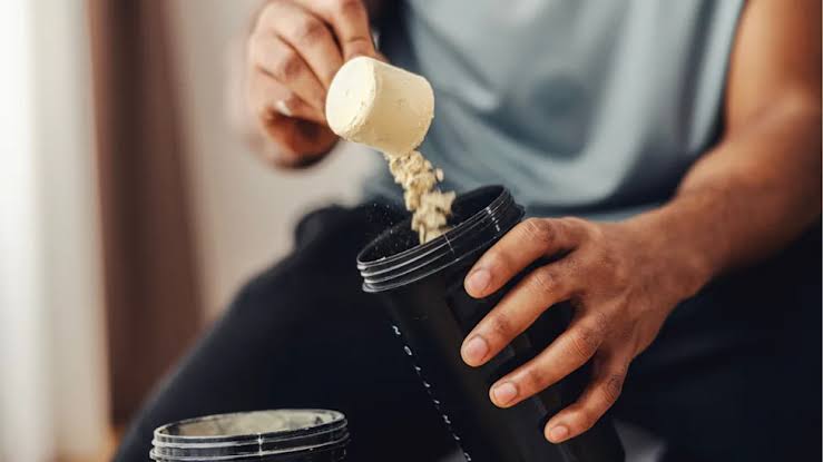 Creatine and protein powder: Should you stack them? Experts explain