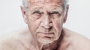 There Are 10 Signs of Faster Aging Hidden in Your Blood, Study Says