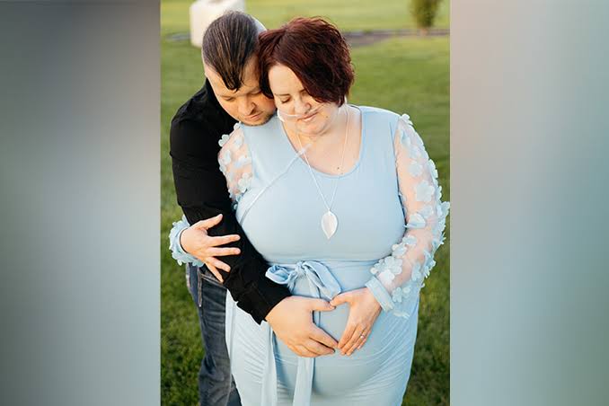 It’s a fight for two lives: a mother is trying to survive for her unborn daughter