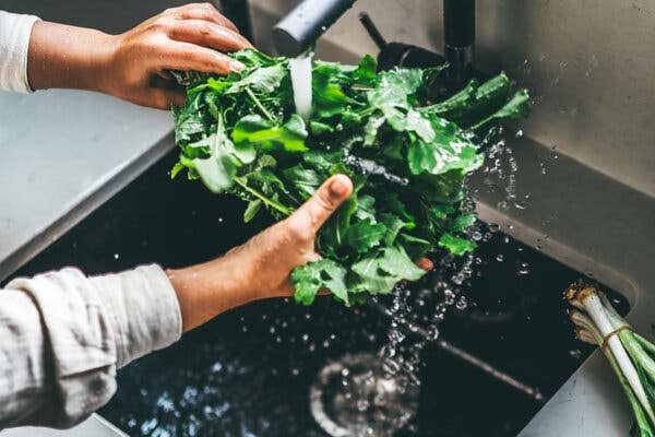 How to Stay Safe From the Severe Stomach Bug That’s Going Around
