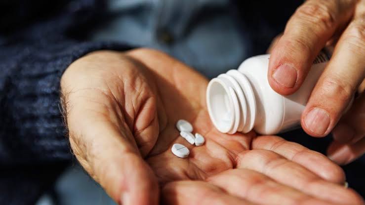 Why researchers are turning to a medication for bipolar to treat Alzheimer's
