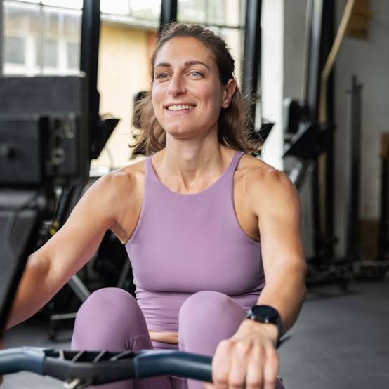 Lose fat without sacrificing muscle – why Bella Hadid’s trainer recommends the 3-2-1 cardio formula