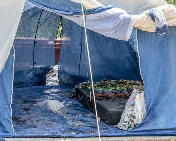 Opinion | Ebola Is a Terrible Disease. I Saw It Firsthand.