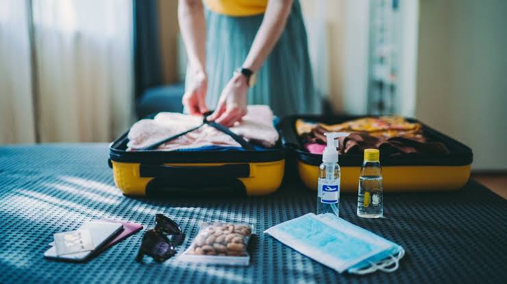12 Things Doctors Always Do When They Travel To Avoid Getting Sick