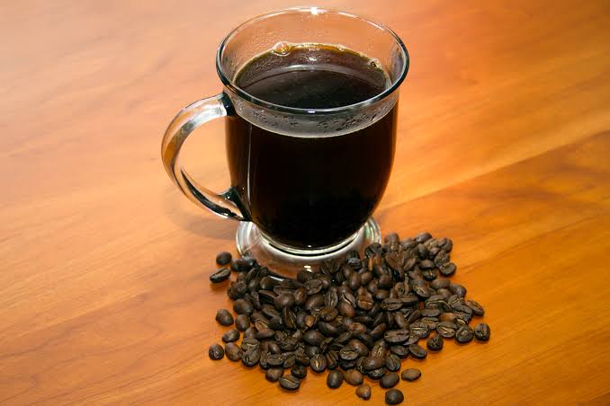 How much caffeinated coffee is too much for heart health?