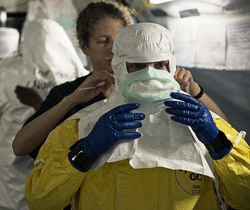 Ebola deaths top 500 as DR Congo health workers threaten to strike
