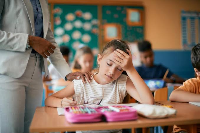Study links long COVID in kids to worse grades, attention, and social life
