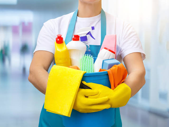Century-Old Cleaning Chemical Linked to 500% Increased Risk of Parkinson’s Disease