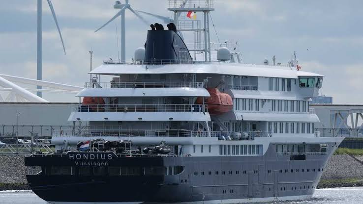 5 American cruise ship passengers leave Nebraska quarantine facility