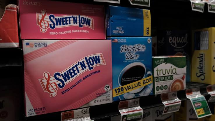 Study Links Cognitive Decline to Surprisingly Small Daily Amount of Artificial Sweeteners