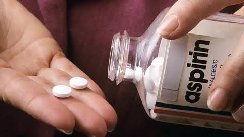 Aspirin can reduce the risk of cancer - and we're starting to understand why