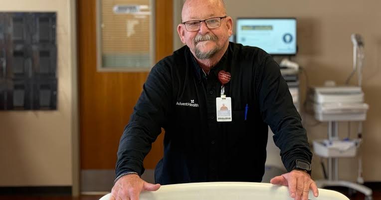 A hospital worker felt healthy. Then he had 3 heart attacks in 4 days: "What have I done to myself?"