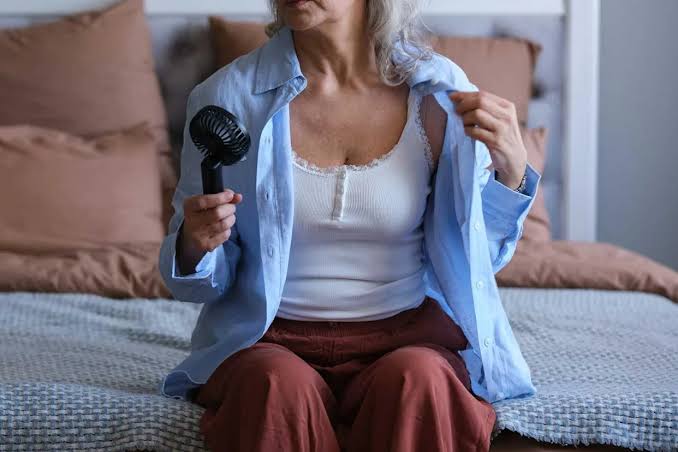 Why Are Women Taking Allergy Drugs to Treat Perimenopause? (Exclusive)