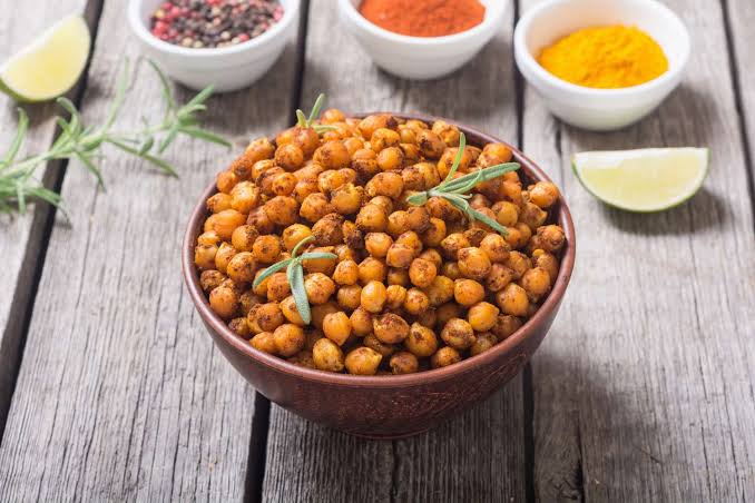 4 Dietitians Share Their Go-To High-Protein Snacks for All-Day Energy
