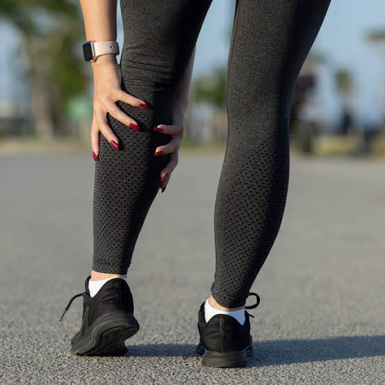 The Sneaky Symptoms of Magnesium Deficiency, According to Dietitians