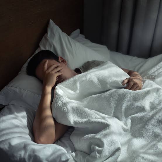 Even Mild Sleep Deprivation May Lead to Weight Gain