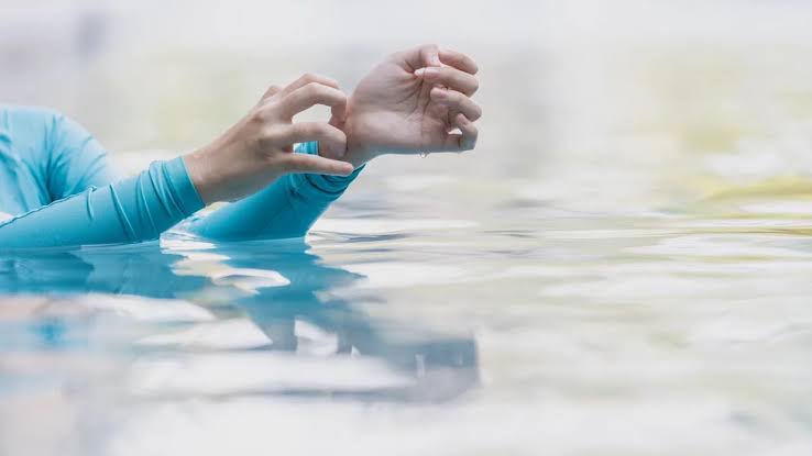 Florida 17-year-old's minor scratch becomes emergency after swim exposes him to flesh-eating bacteria