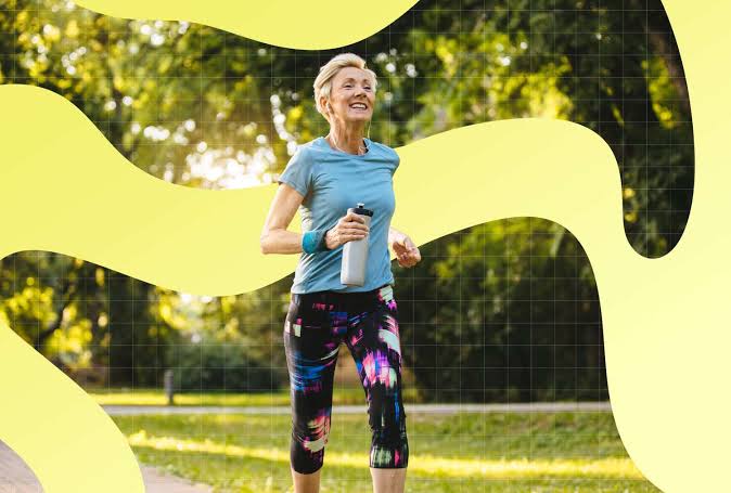 Feeling Tired After Lunch Is Common—Dietitians Share 3 Tips to Avoid Afternoon Fatigue