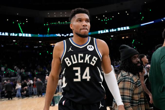 Trade Rumors: Giannis, Kawhi, Murphy, Jones, Herro