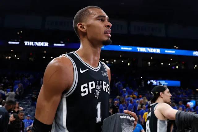17-year-old San Antonio Spurs fan suffers devastating head injury during celebration