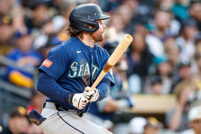Mariners consider roster shake-up before deadline
