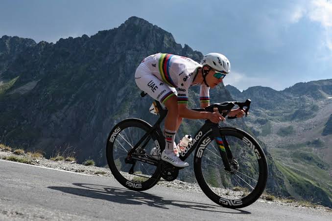 'I couldn't sleep long because I was so excited' – Despite flashbacks and an early wake-up, Tadej Pogačar takes complete control of Tour de France on first mountain stage