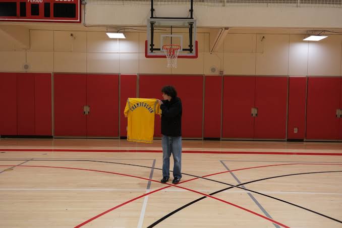 A Portland teen thrifted a Lakers jacket for $3. It just sold at auction for tens of thousands of dollars