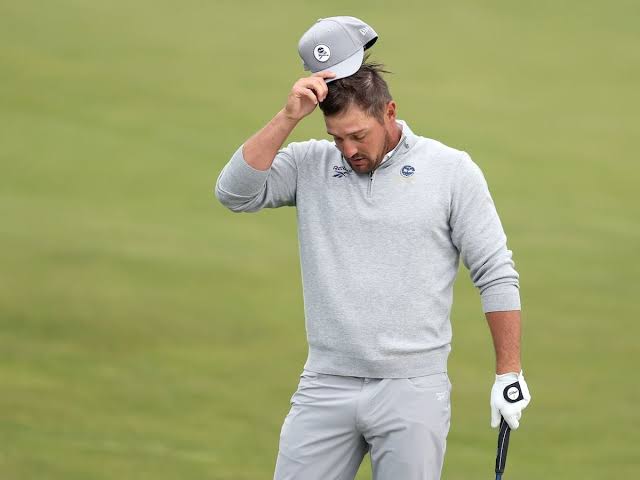 Everything that happened in Round 2 at Aronimink Golf Club as McNealey, Smalley share lead