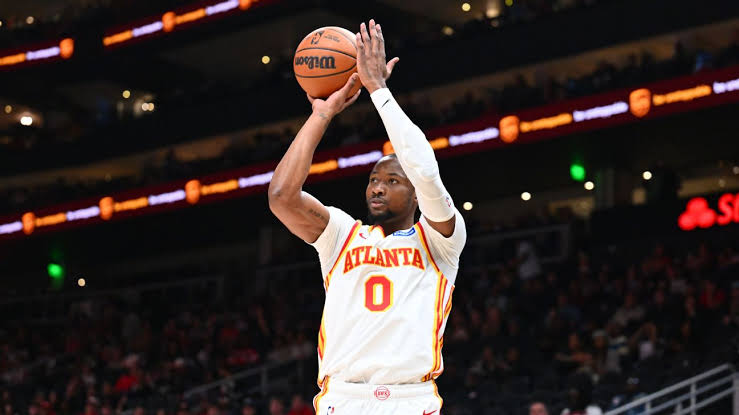 Lakers land center Looney; in pursuit of Kuminga, sources say