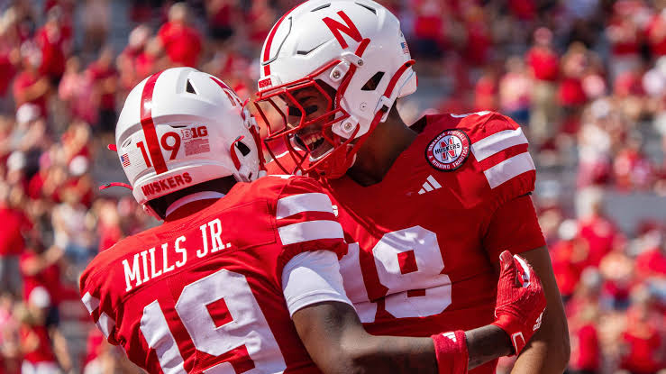 5 College Football Programs Under the Most Pressure