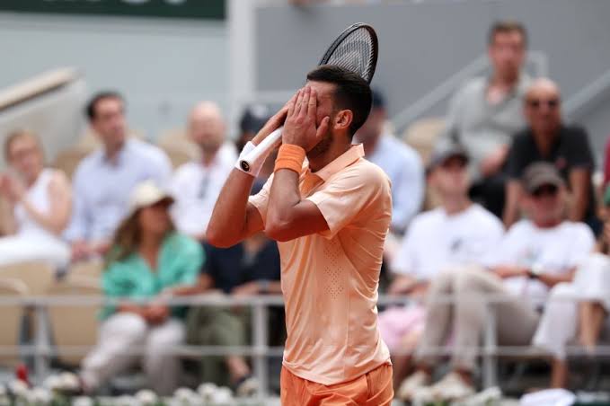 Novak Djokovic falls to shock Roland Garros loss against Brazilian teen