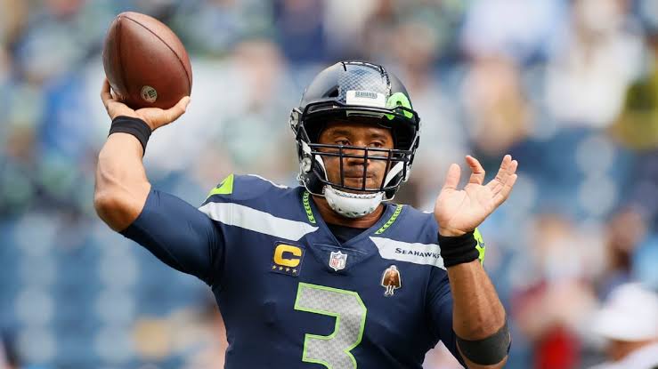 Russell Wilson confirms he's retiring from NFL, joining CBS